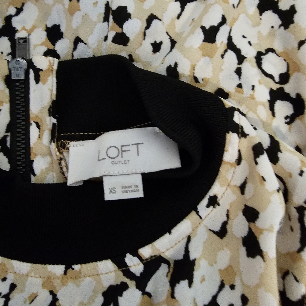 LOFT Outlet Top - Picture 4 of 5